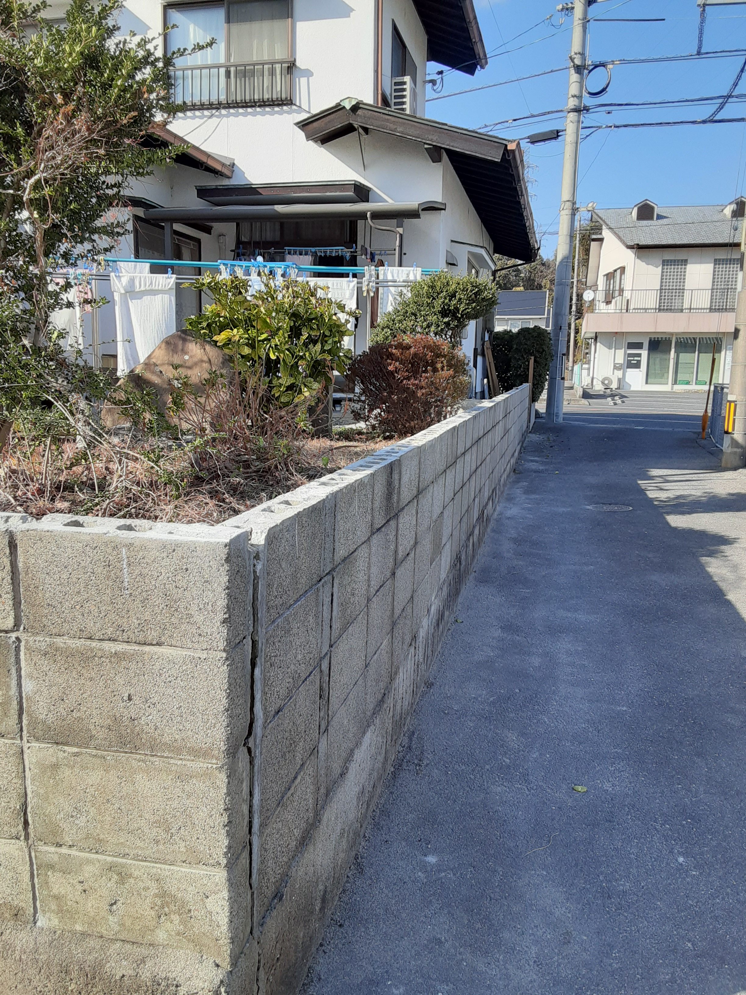 オカムラ・トーヨー住器のフェンス工事　及び　ブロック塀補修工事の施工前の写真3