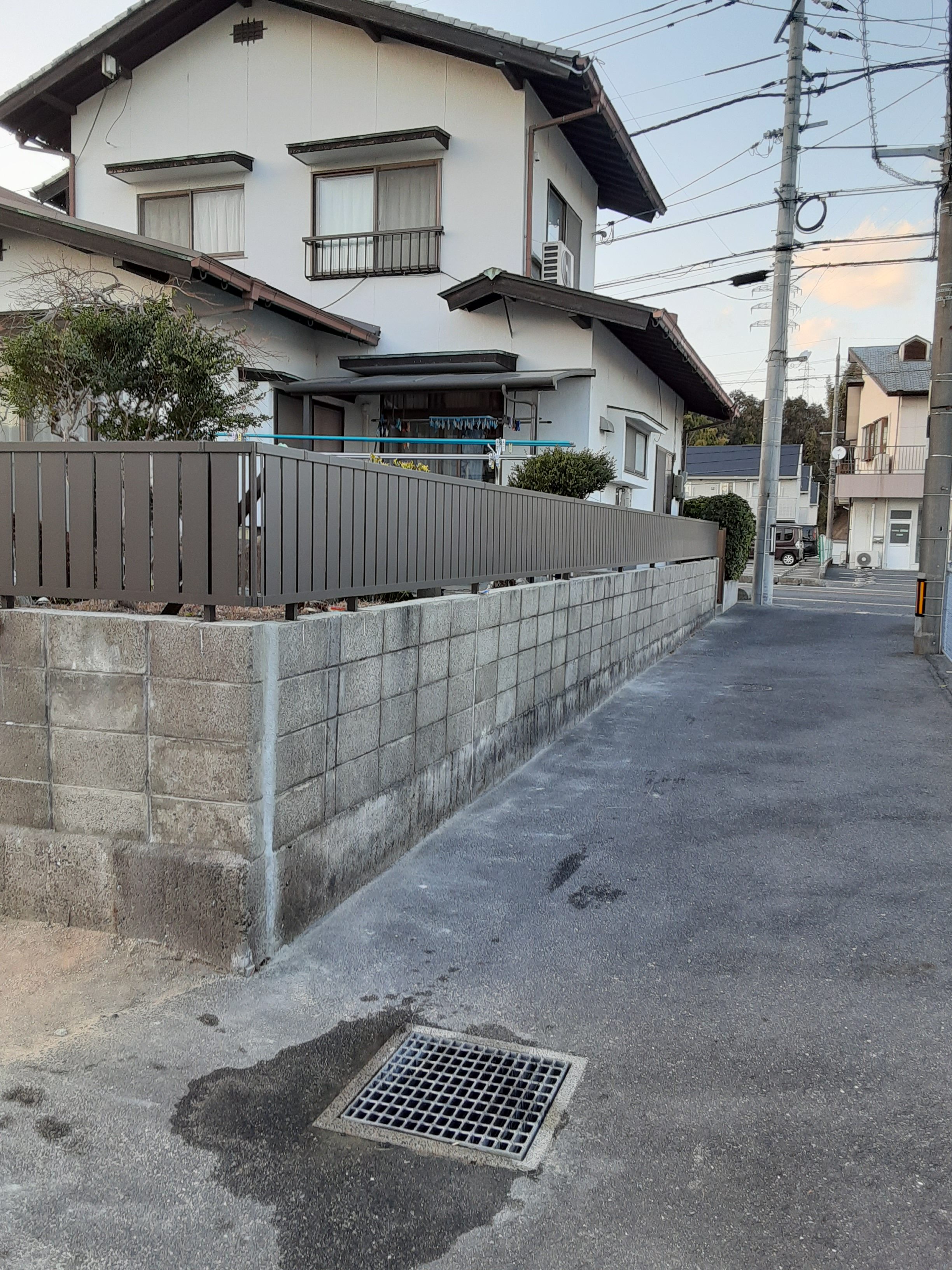 オカムラ・トーヨー住器のフェンス工事　及び　ブロック塀補修工事の施工後の写真1