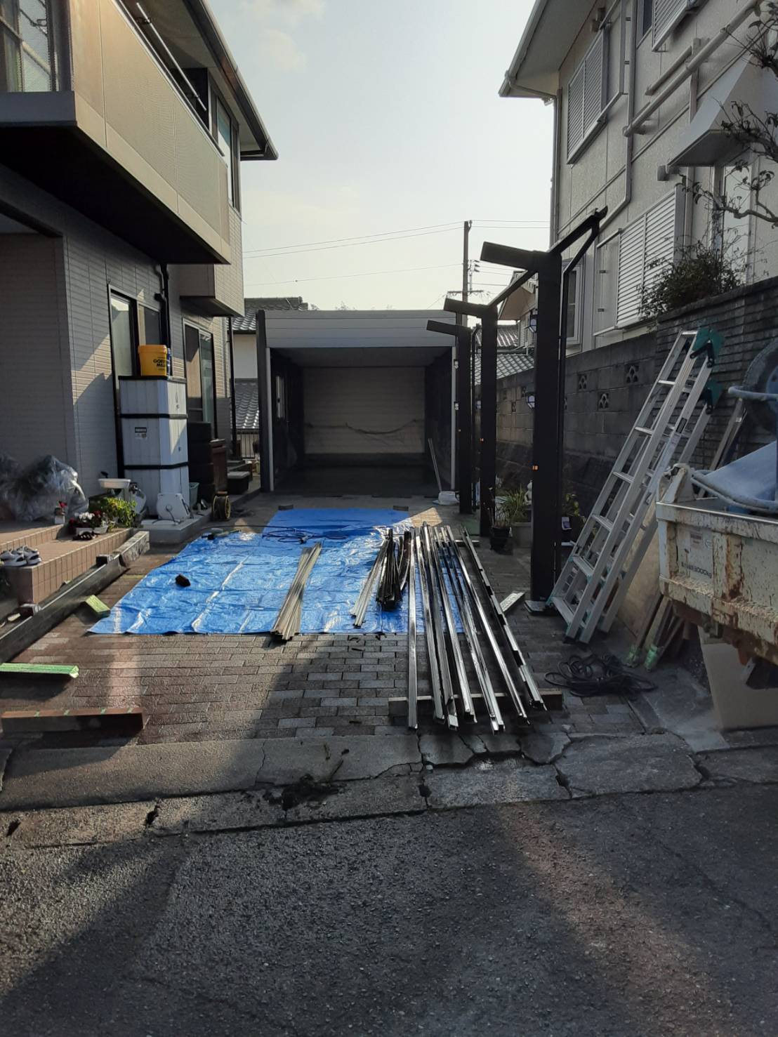 オカムラ・トーヨー住器のガレージ完成　の施工後の写真1