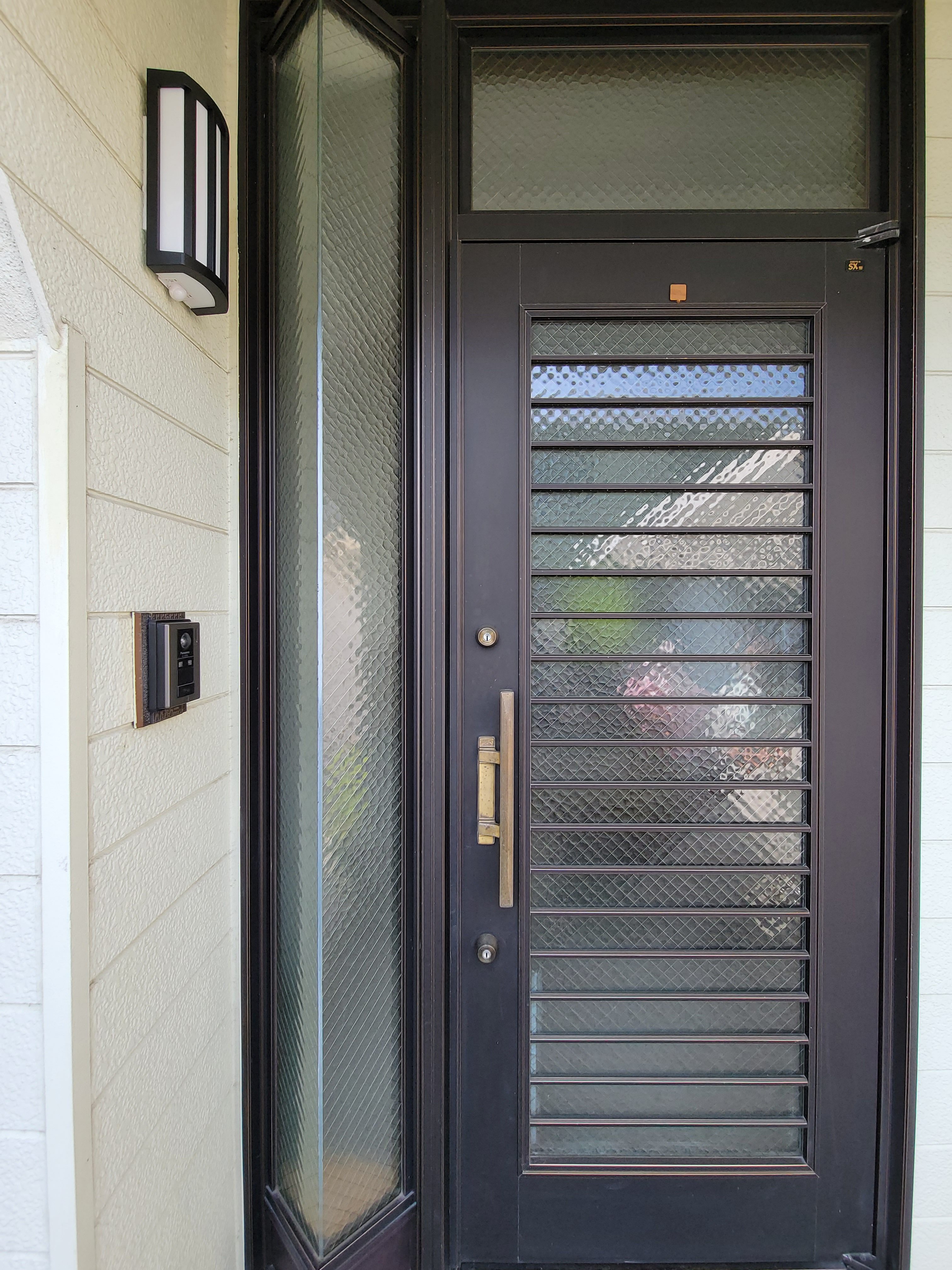 オカムラ・トーヨー住器のリシェント　玄関ドア　１dayリフォームの施工前の写真1