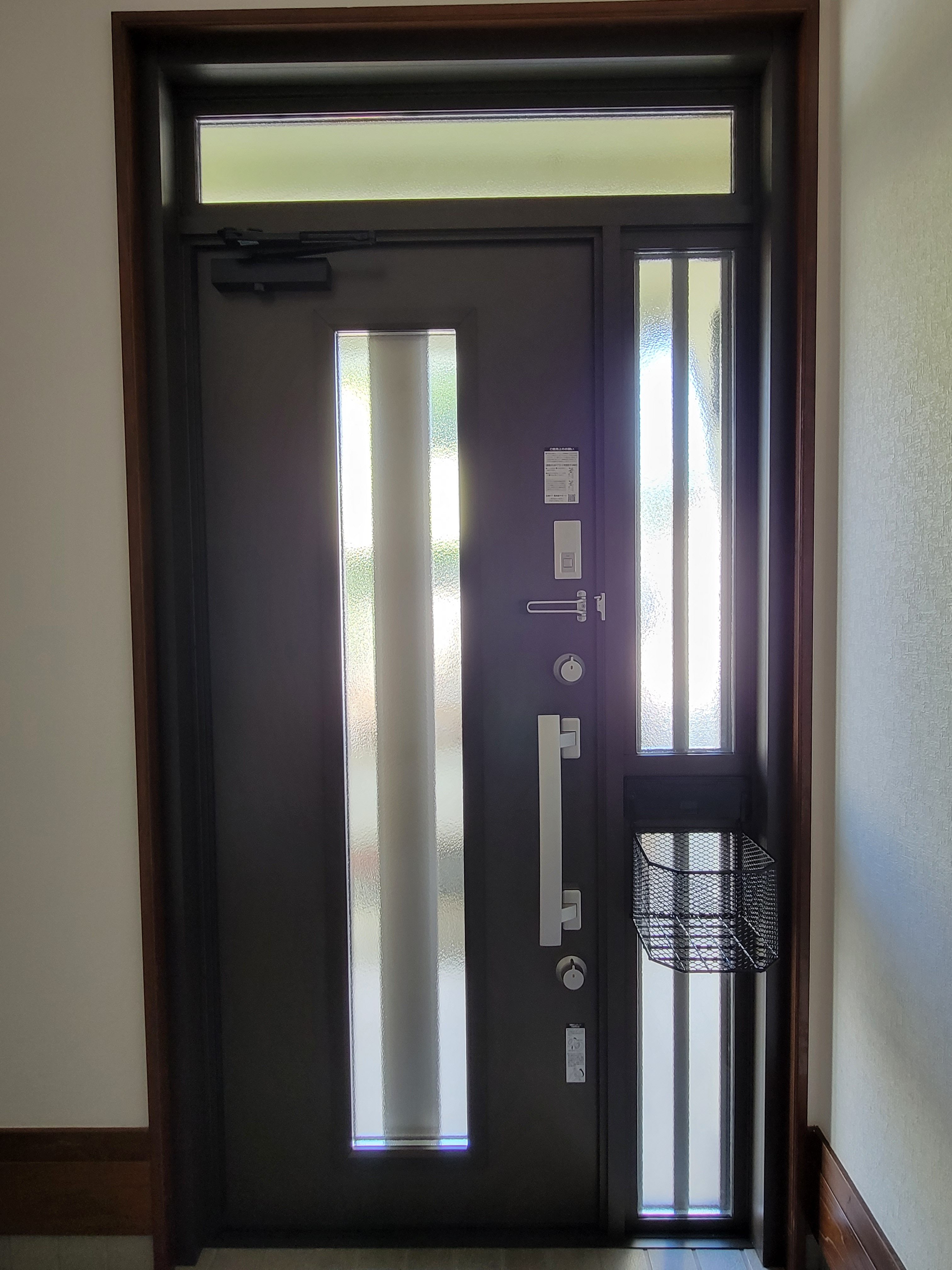 オカムラ・トーヨー住器のリシェント　玄関ドア　１dayリフォームの施工後の写真3