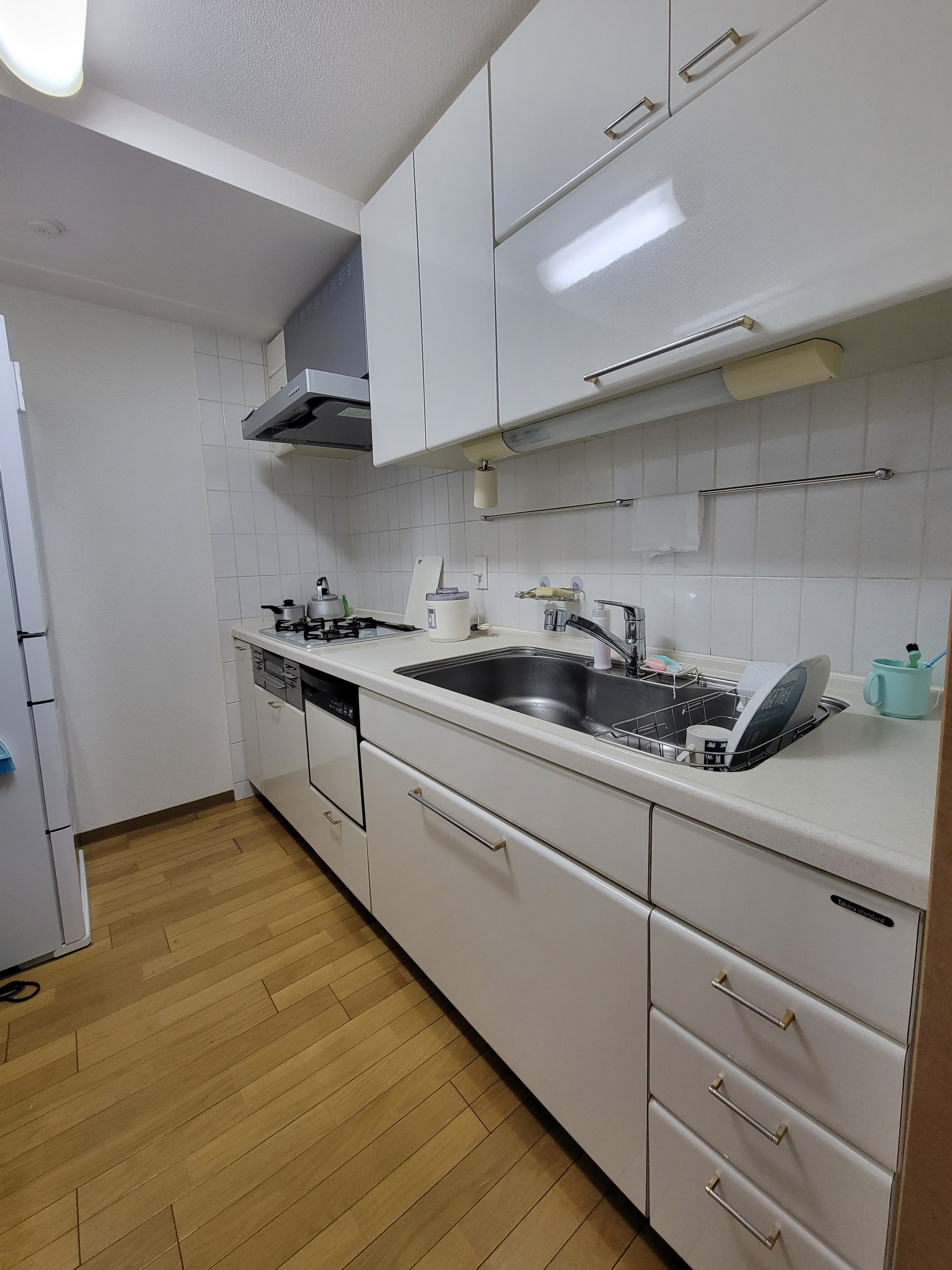 オカムラ・トーヨー住器のマンションリフォーム　キッチン・洗面化粧台　取替工事の施工前の写真1
