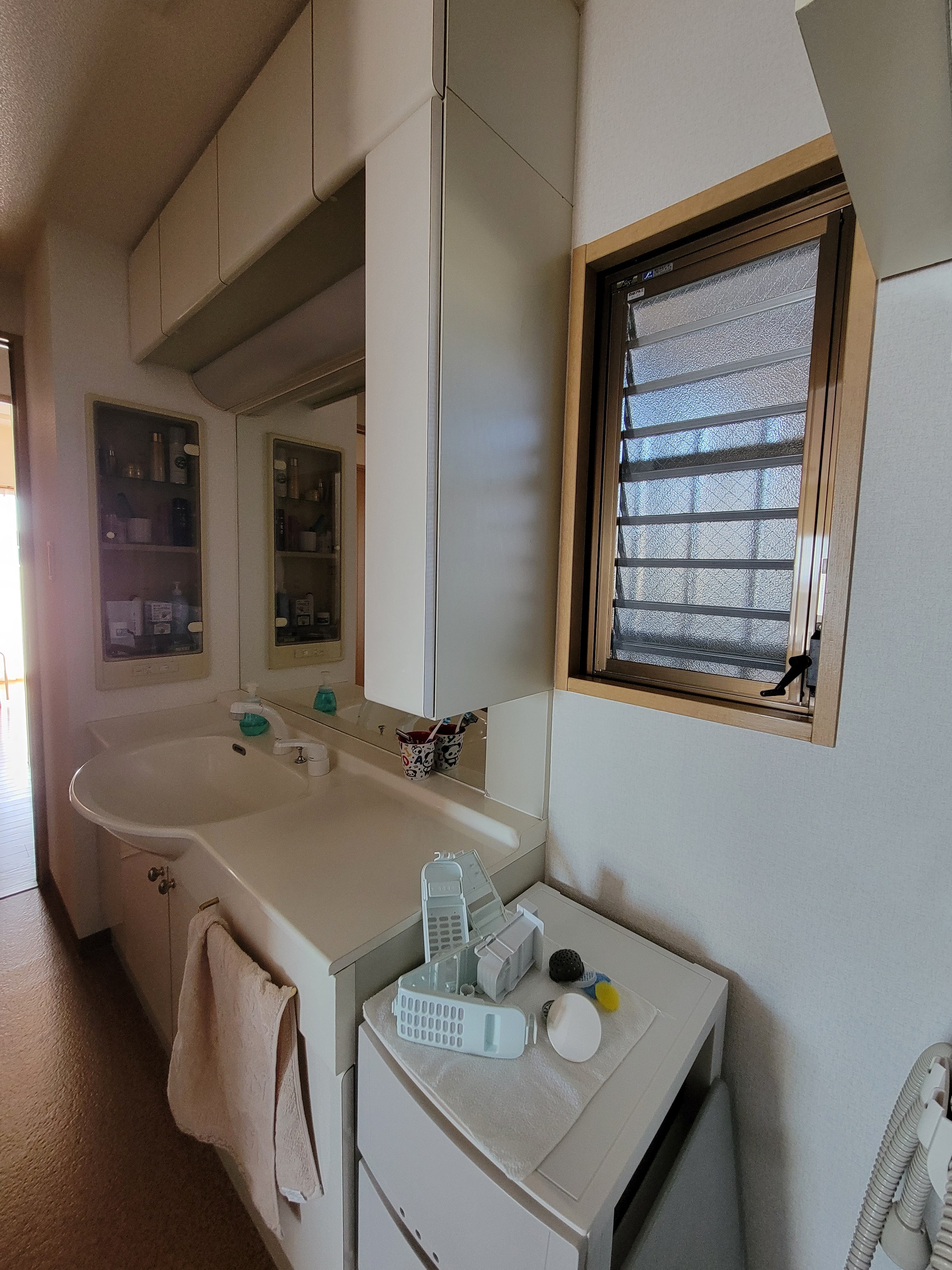 オカムラ・トーヨー住器のマンションリフォーム　キッチン・洗面化粧台　取替工事の施工前の写真3
