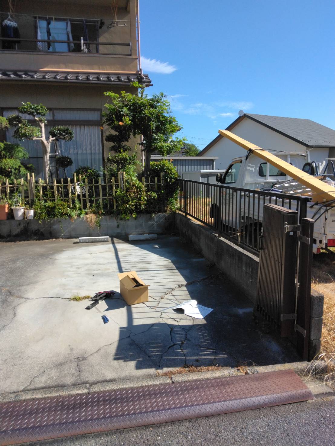 オカムラ・トーヨー住器のカーポート取替工事　の施工前の写真2
