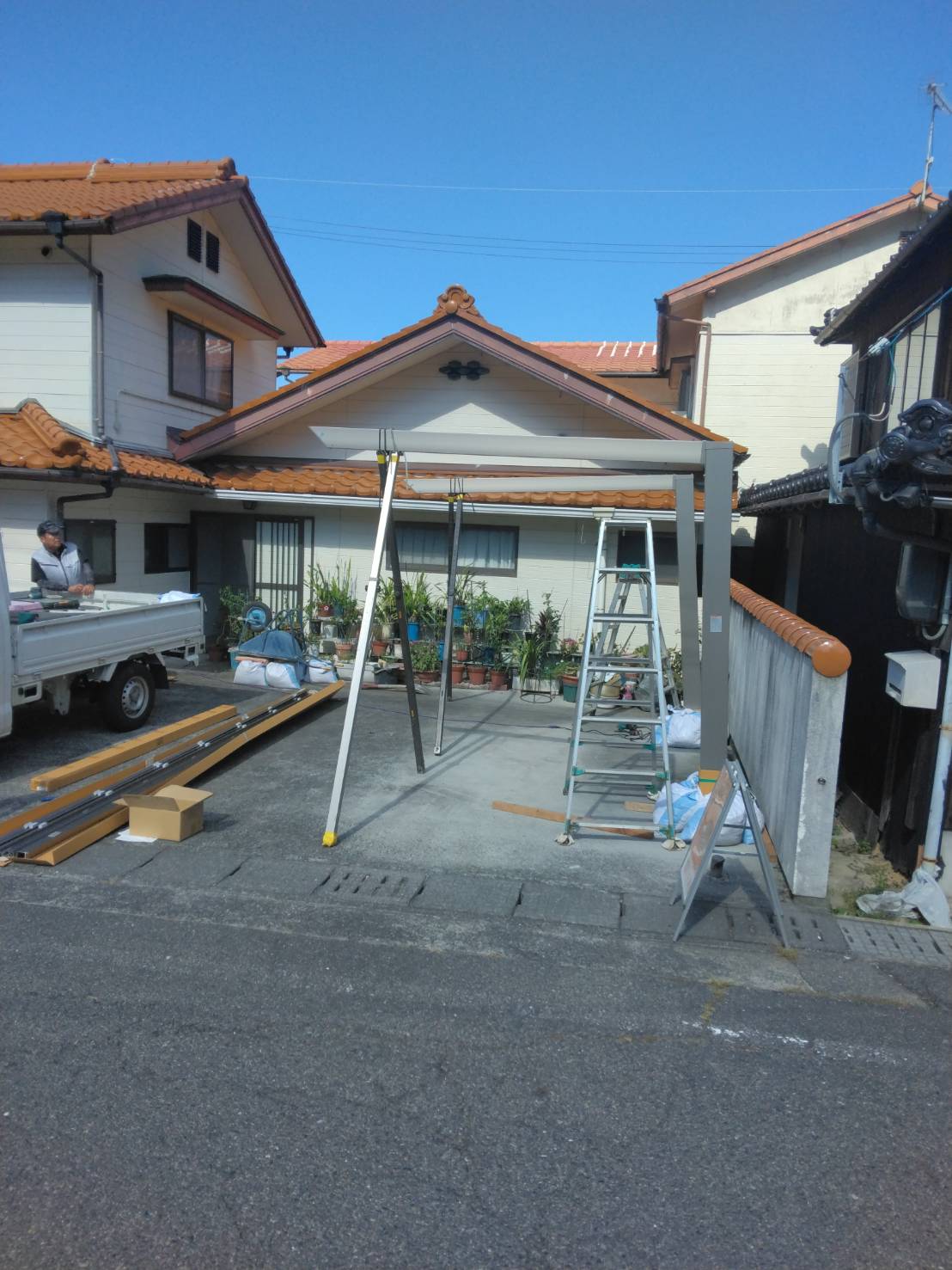 オカムラ・トーヨー住器のカーポート取替工事　LIXIL　ネスカの施工後の写真3