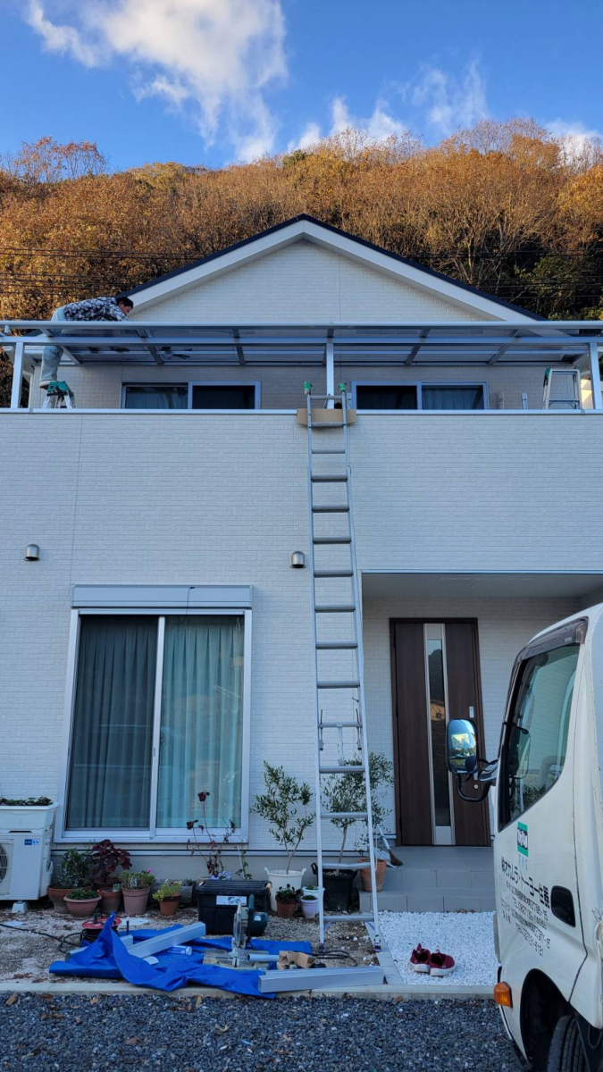 オカムラ・トーヨー住器のテラス屋根工事　スピーネ　LIXILの施工後の写真2