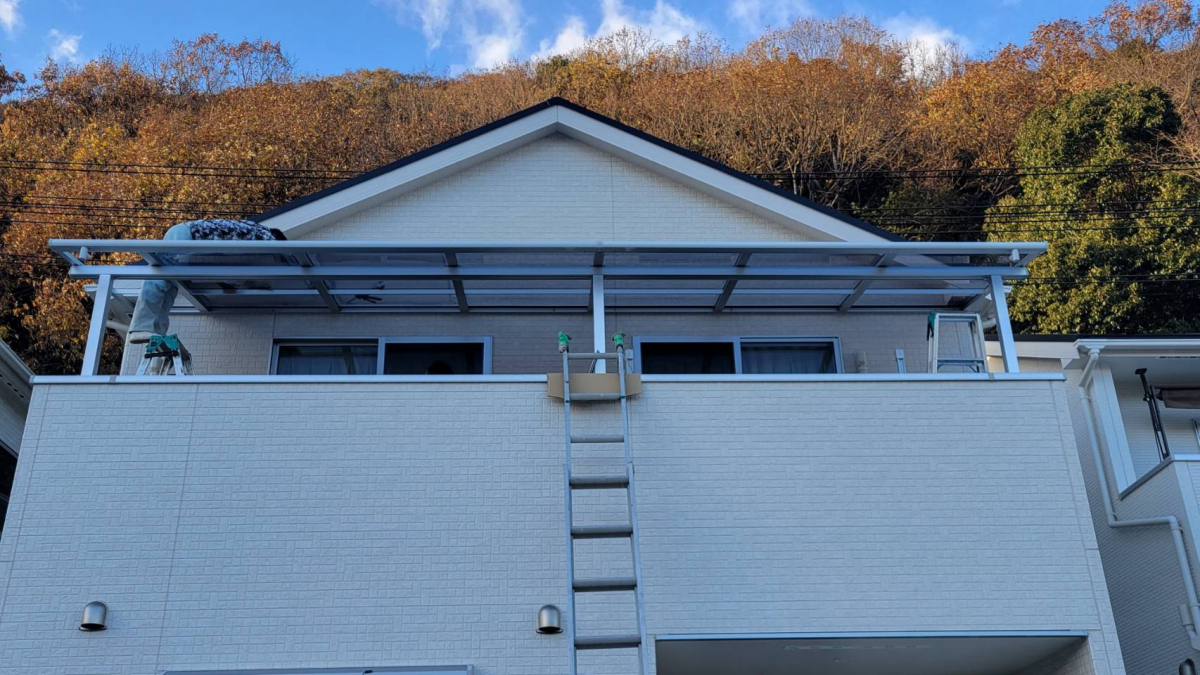 オカムラ・トーヨー住器のテラス屋根工事　スピーネ　LIXILの施工後の写真3