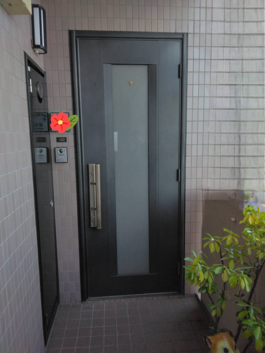 オカムラ・トーヨー住器の玄関ドア 取替工事 LIXILリシェントの施工前の写真1