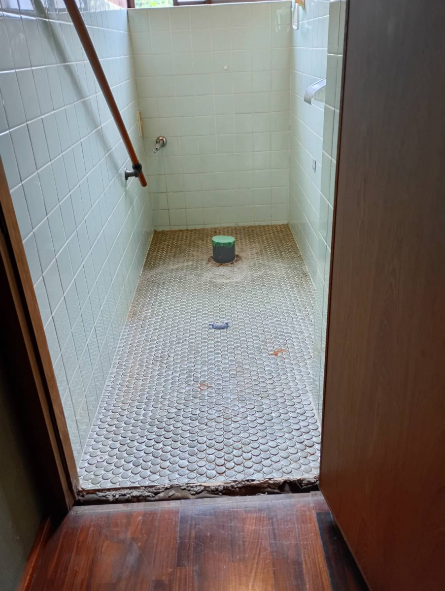 オカムラ・トーヨー住器のトイレをとりかえるの施工前の写真3