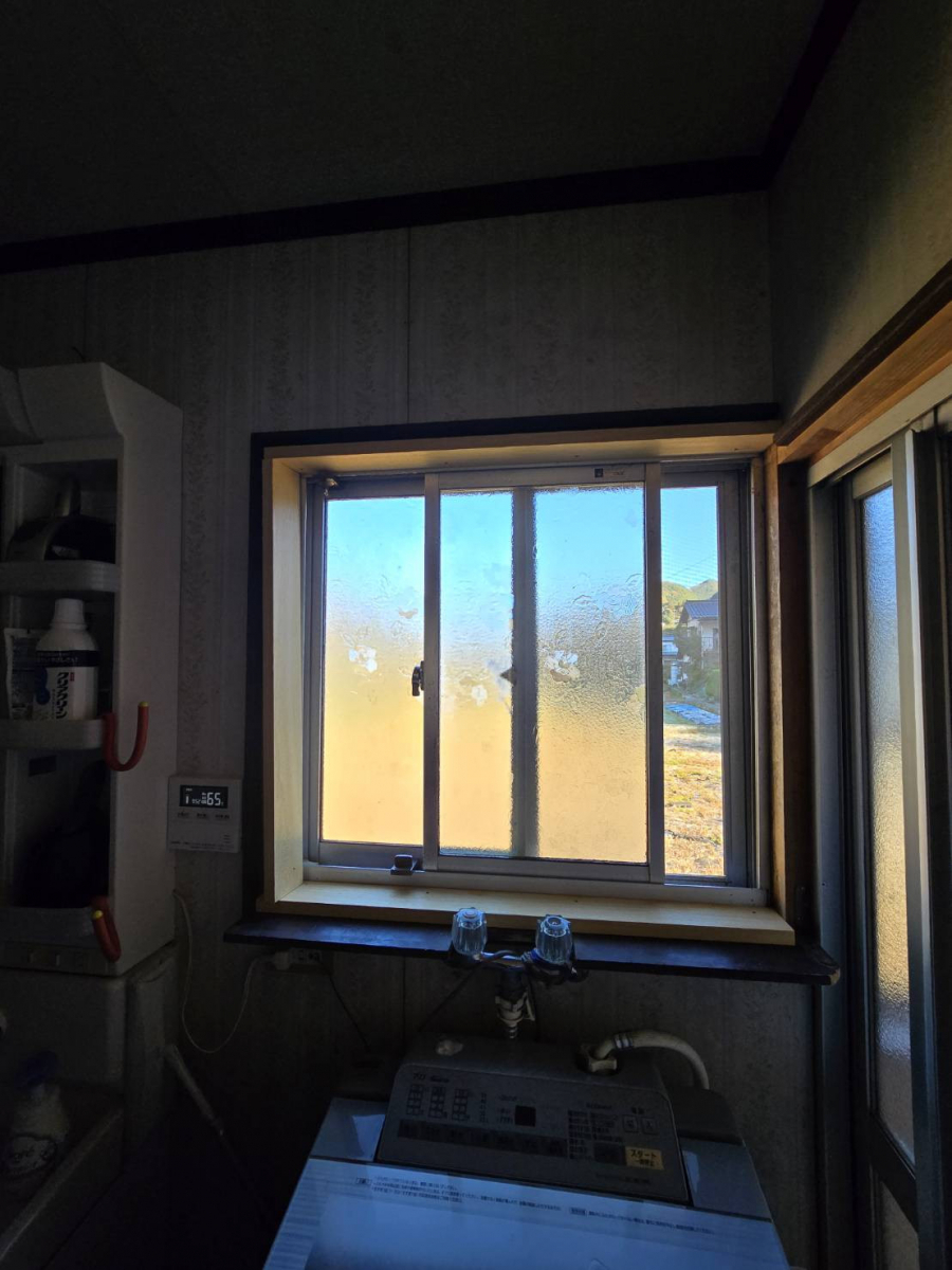 オカムラ・トーヨー住器の内窓　インプラスの施工前の写真1