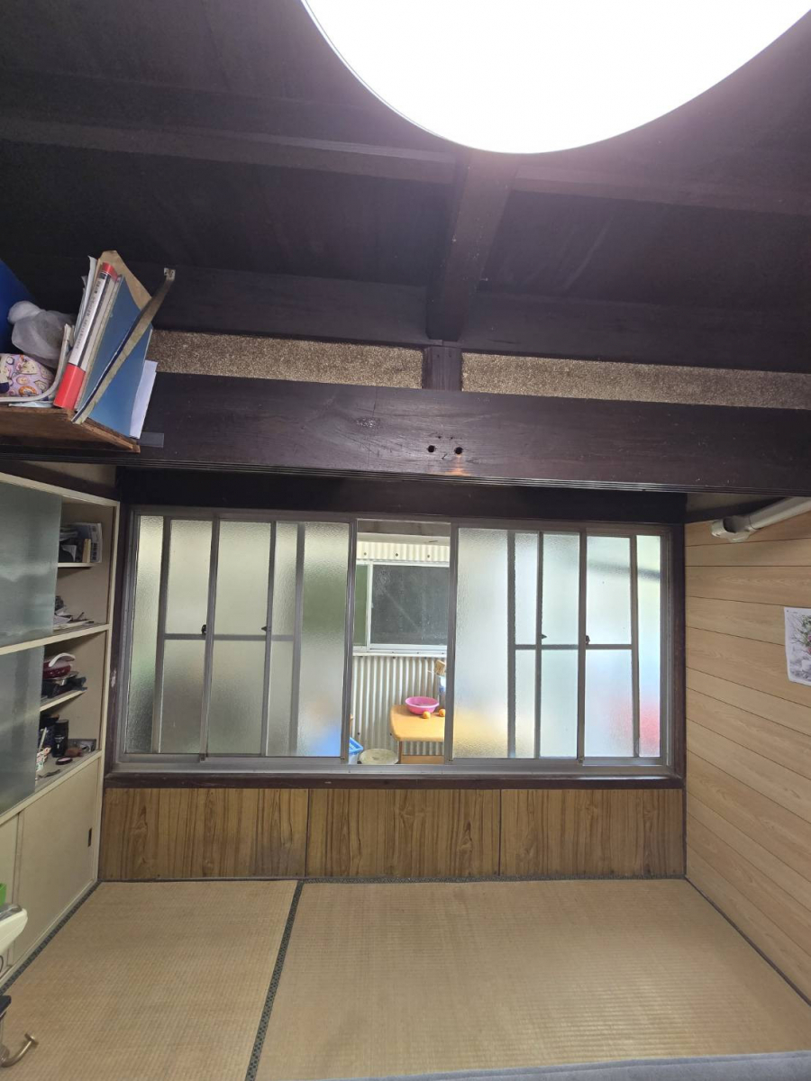 オカムラ・トーヨー住器の外窓交換から内窓インプラス取付の施工前の写真2