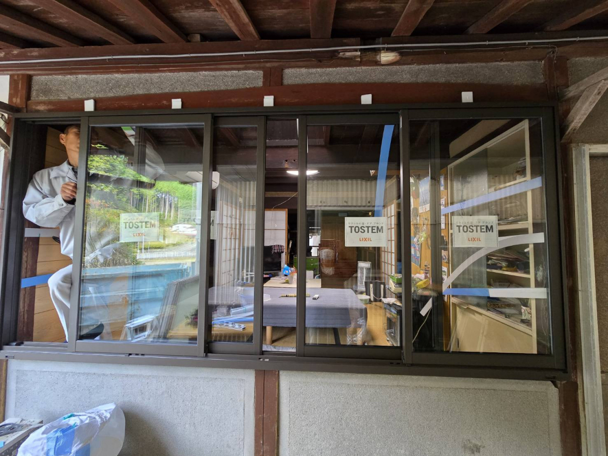 オカムラ・トーヨー住器の外窓交換から内窓インプラス取付の施工前の写真3