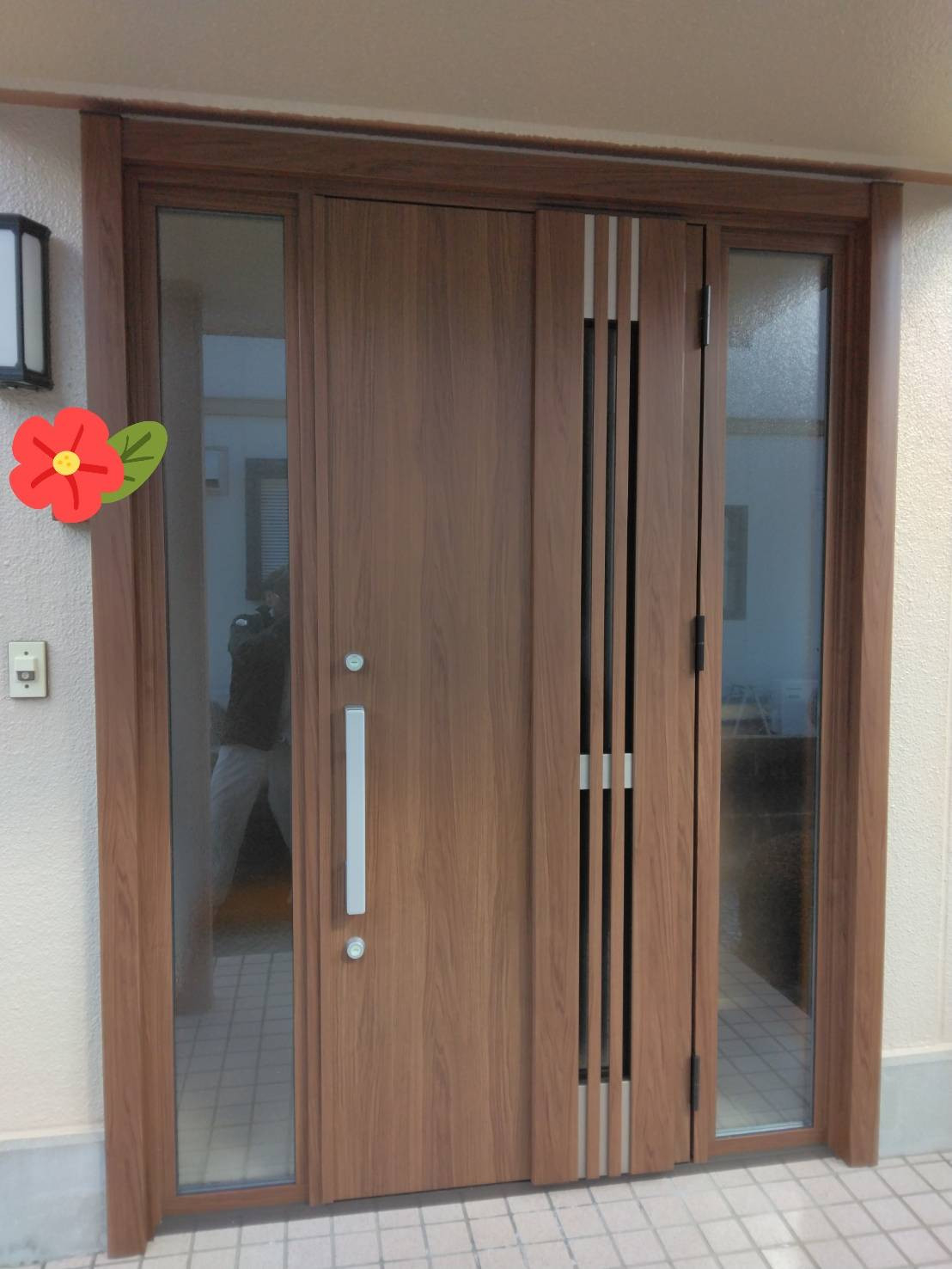 オカムラ・トーヨー住器の玄関の温度差解消　玄関ドア取替工事の施工後の写真1